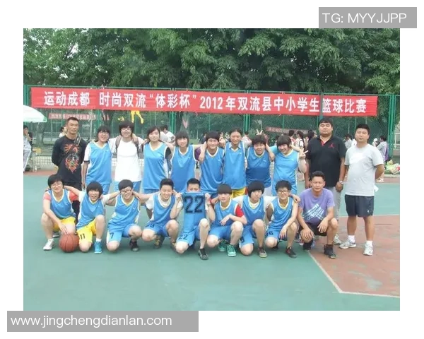 成都篮球队团队协作的成功秘诀与战术分析探讨